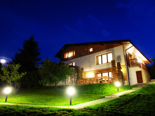 noclegi pokoje apartamenty wysoki standard wypoczynek w górach willa PANORAMA Polska Beskidy